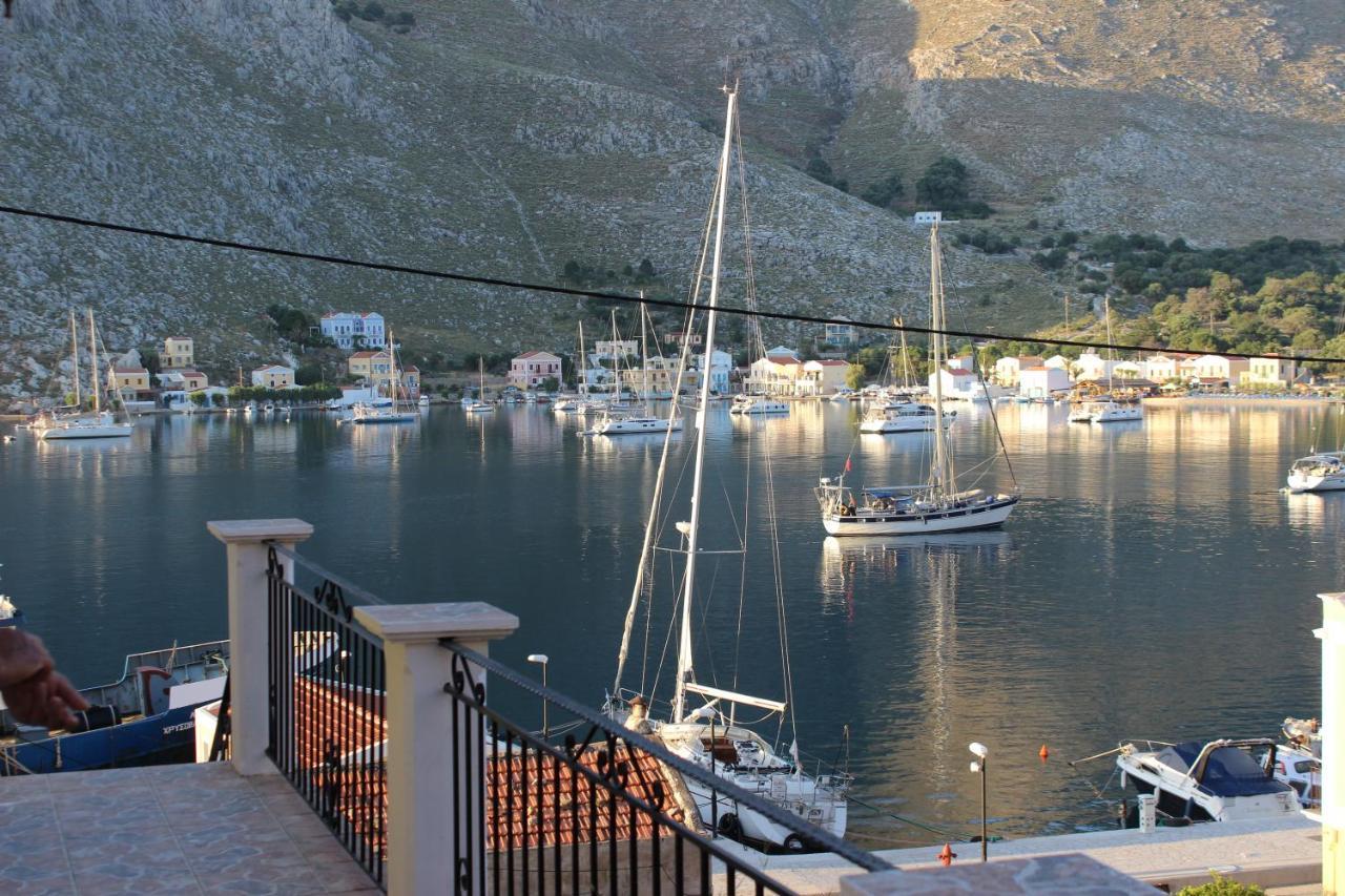 Gompos Apartment - Cozy Apartment Next To The Sea - Amazing Sea View Symi Exterior foto