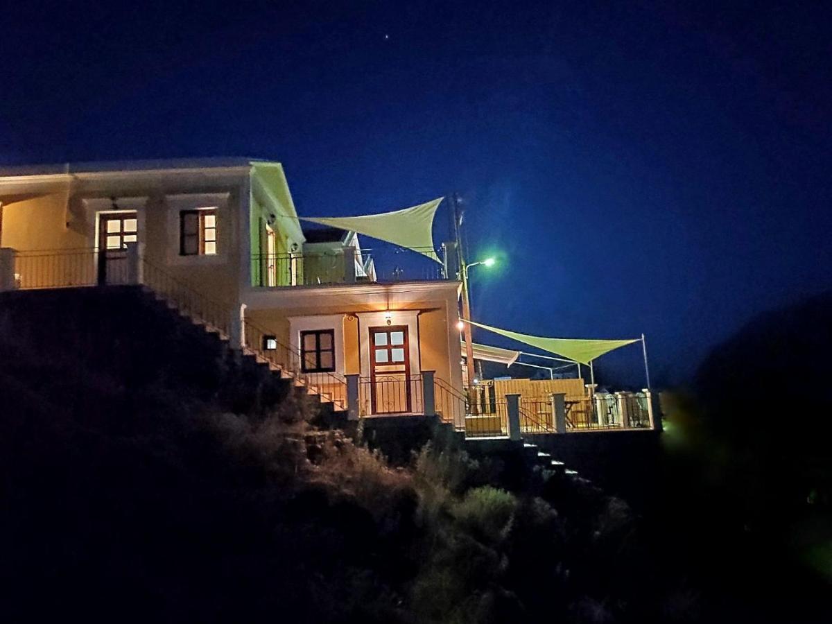 Gompos Apartment - Cozy Apartment Next To The Sea - Amazing Sea View Symi Exterior foto