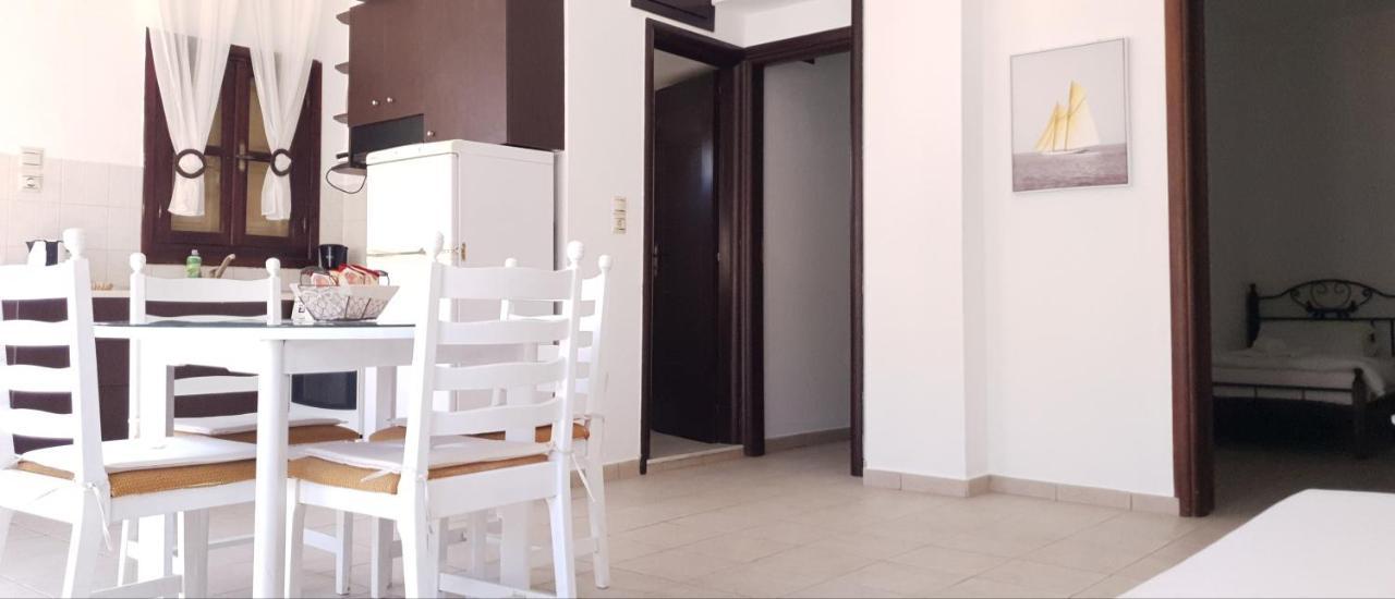 Gompos Apartment - Cozy Apartment Next To The Sea - Amazing Sea View Symi Exterior foto