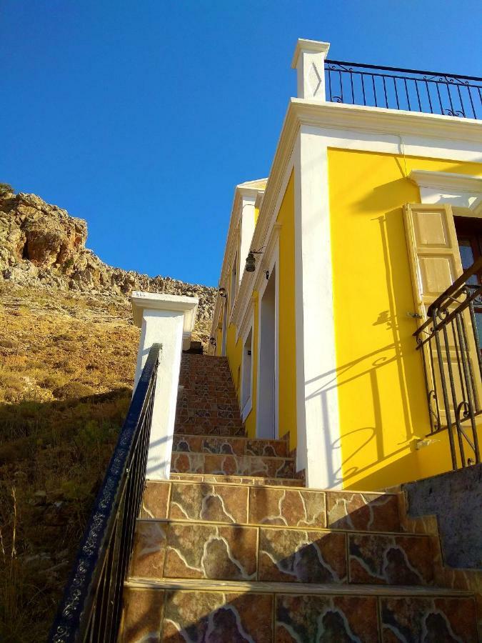 Gompos Apartment - Cozy Apartment Next To The Sea - Amazing Sea View Symi Exterior foto